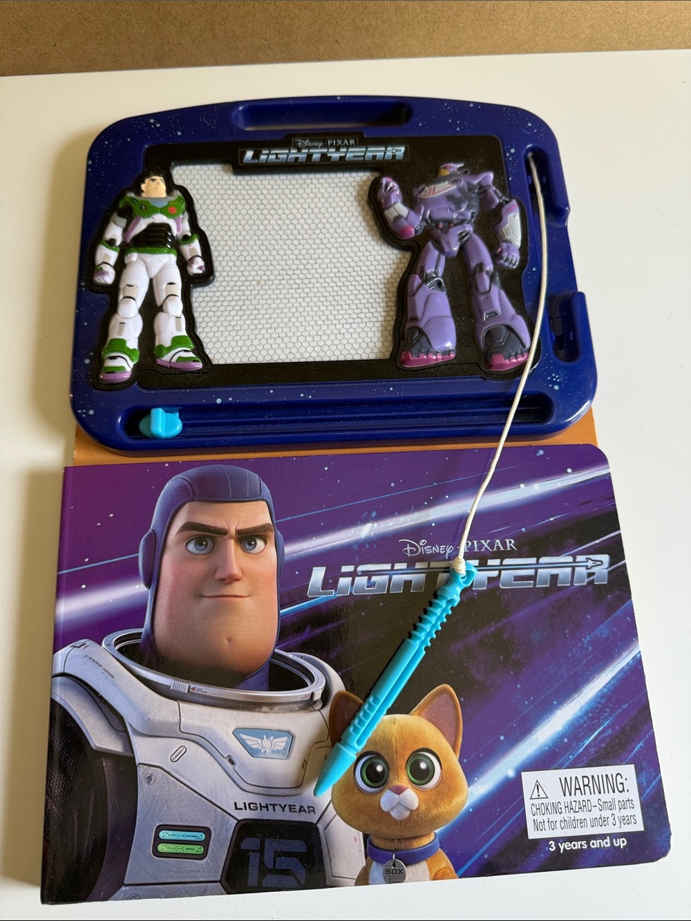 Disney Pixar Lightyear Read & Doodle Magnetic Drawing Book Buzz